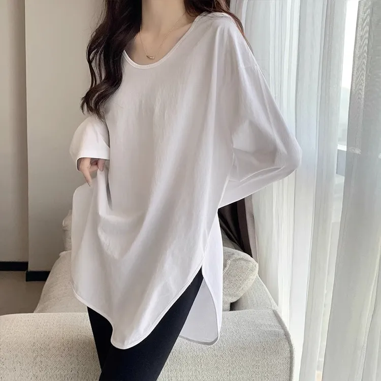 配鲨鱼裤的白色长袖t恤女秋季开叉中长款打底衫遮臀内搭洋气上衣