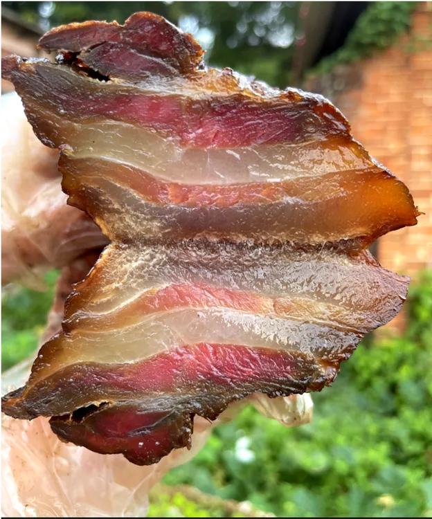 正宗湖南农家柴火烟熏透明水晶土猪五花老腊肉 