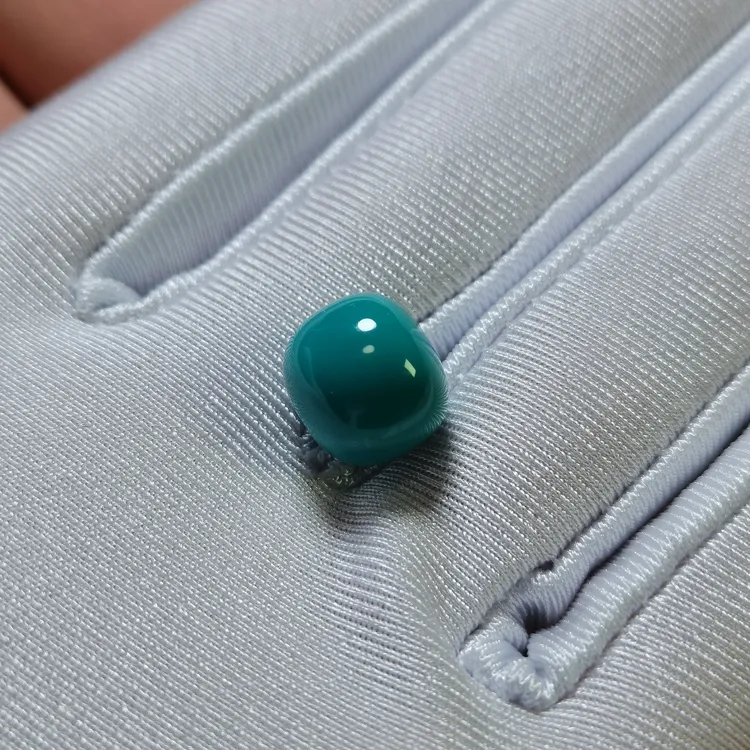 【精品老型】湖北原矿绿松石单珠，尺寸直径10.6对孔9.5mm重1.7克