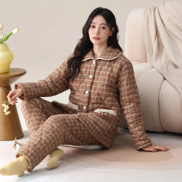 睡衣女冬季三层加厚加绒梭织纯棉夹棉妈妈款珊瑚绒棉袄家居服套装