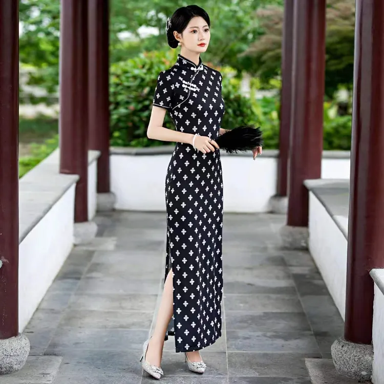 2024新款改良旗袍新中式气质演出走秀时尚夏季长款修身显瘦连衣裙