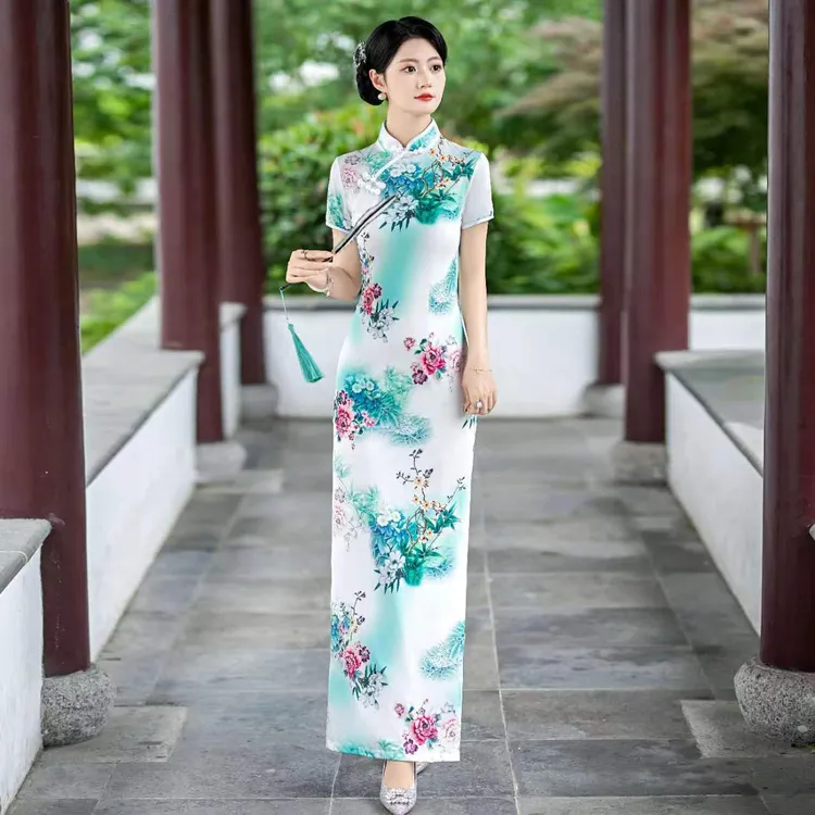中国风改良时尚新中式连衣裙气质夏季复古显瘦日常走秀长款少女服