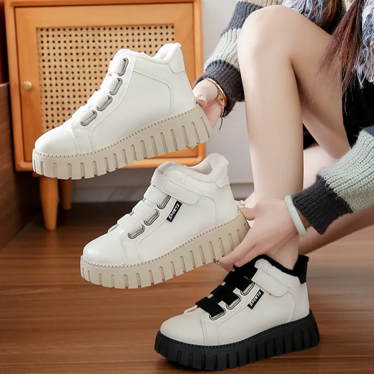 高帮百搭小白鞋秋季新款韩版休闲高帮百搭板女鞋保暖秋冬网红加绒