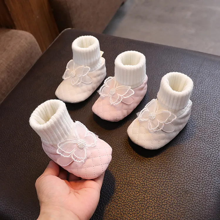 婴儿女可爱蝴蝶鞋子袜宝宝护脚春秋软底学步鞋防掉防滑0至1岁脚套