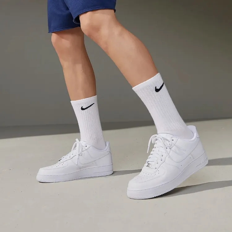 Nike耐克秋季透气AirForce1空军一号AF1纯小白休闲球鞋CW2288-111