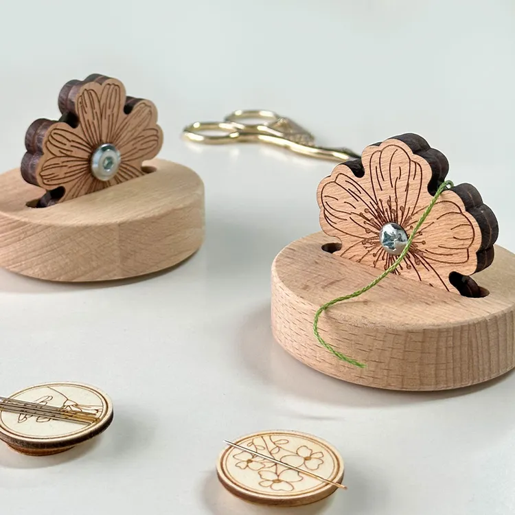 KS十字绣工具实木雕刻花瓣切线器剪线器工艺摆件菊花桃花形状