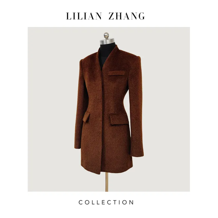 都市力量-至简新潮-挚爱中款棕色大衣 2305047  V领垫肩大衣