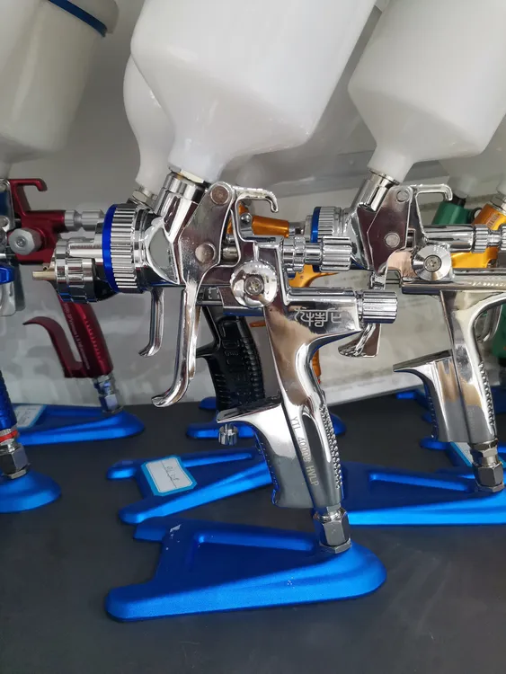 原装4000b，大口径2.0.可喷家具，机械，汽车底漆油水两用高雾化。