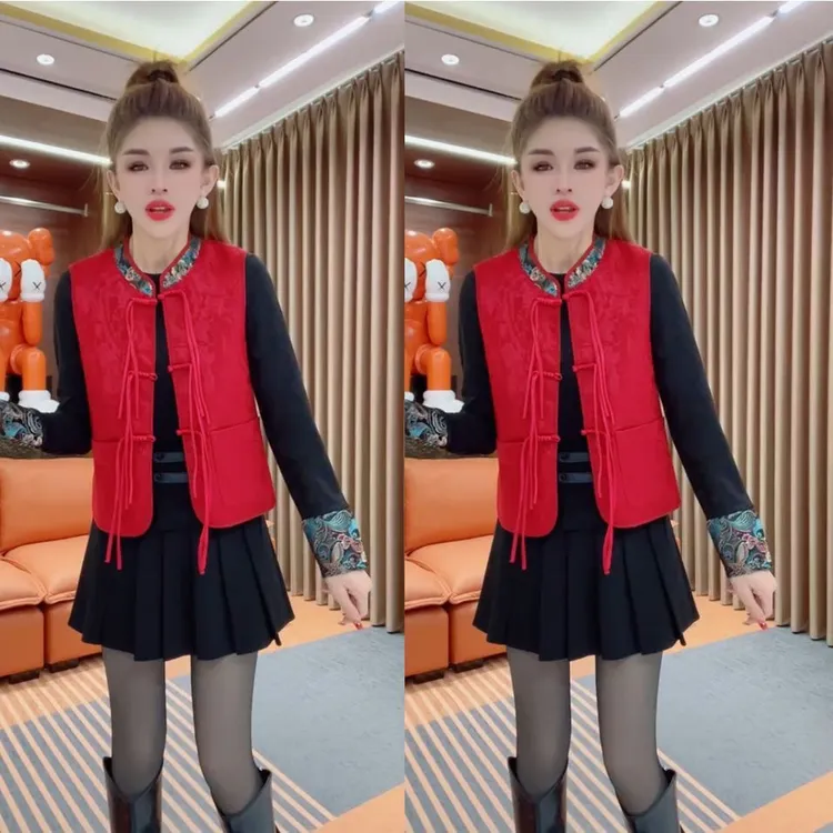 新中式流苏提花马甲套装2024秋冬新款国风气质盘扣长袖T恤两件套