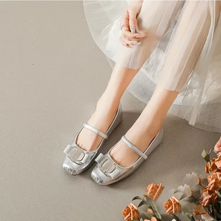 单鞋法式玛丽珍鞋粗跟平底方头浅口女鞋时尚百搭夏季复古春季温柔