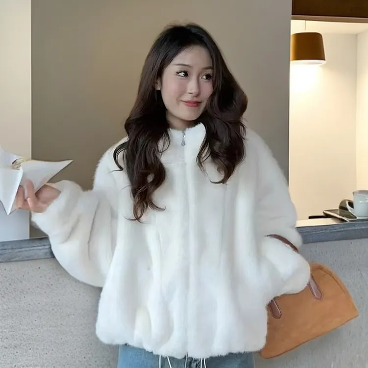 新款冬季时尚连帽高端女士慵懒风保暖气质休闲冬季毛毛外套24888