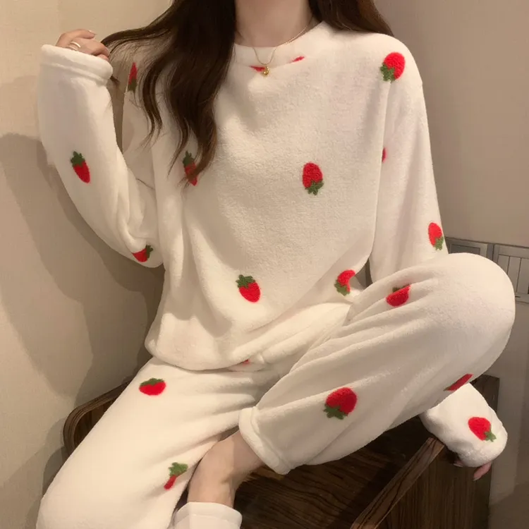 睡衣冬季女加绒加厚宽松大码束脚珊瑚绒休闲家居套装保暖草莓套装