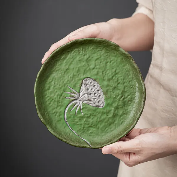 竹青浮雕莲蓬壶承果碟复古创意绿色手工家用粗陶色釉竹青莲蓬小碟