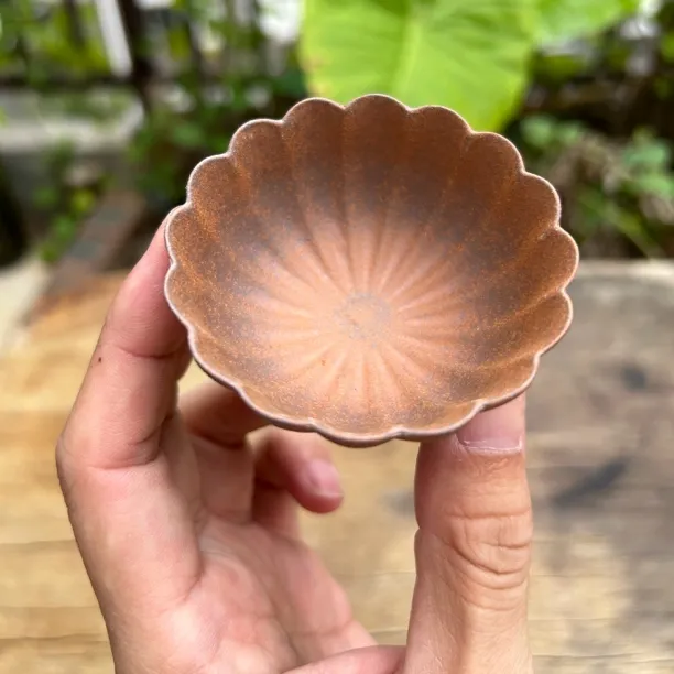 陶瓷复古风格客杯喝茶杯品茗杯素烧花口杯主人杯手捏梅花杯菊瓣