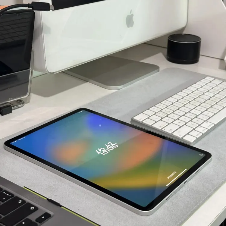 95新 Apple/苹果 iPadAir女生轻薄款9代绘画设计商务wifi平板电脑