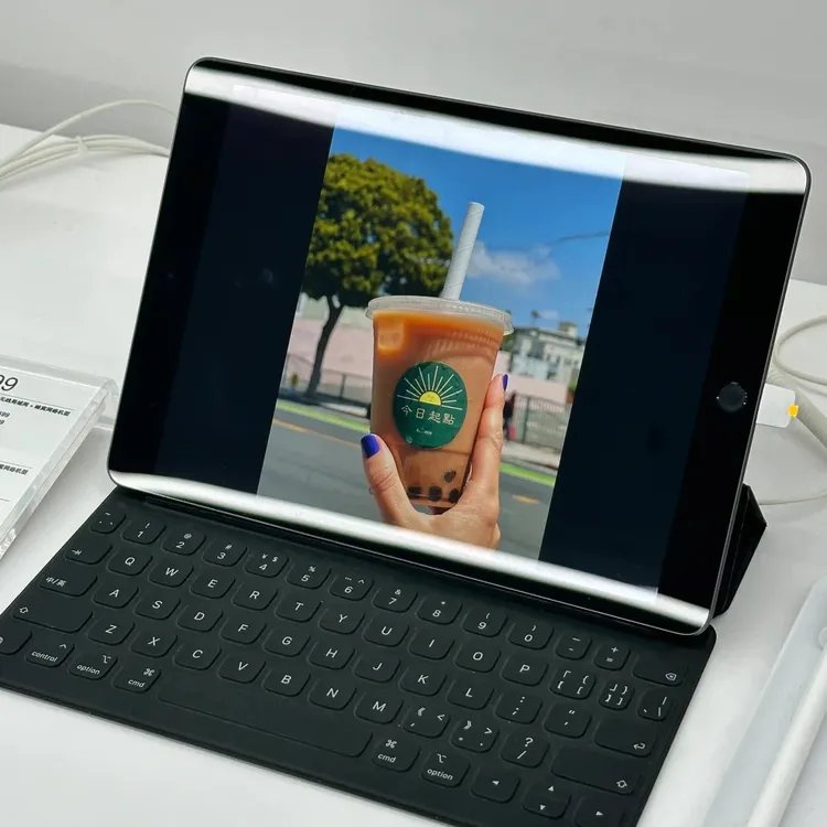 95新 Apple/苹果 iPad Air平板电脑超薄办公娱乐阅读i7设计wifi版