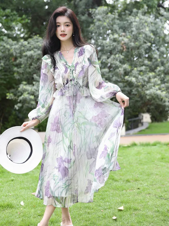 设计感百褶裙中长款温柔风仙气碎花连衣裙别致独特裙子