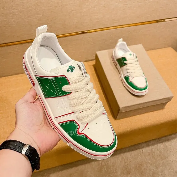 小蜜蜂男款高端真皮小白鞋男鞋轻奢潮流休闲板鞋奢侈品鞋子男潮鞋