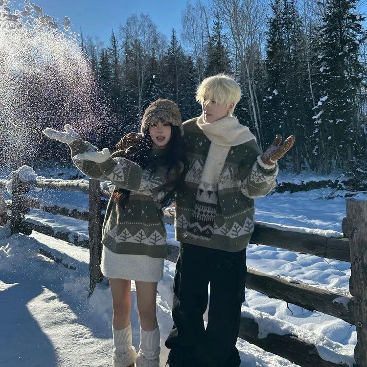 情侣装秋冬季费尔岛风新年雪地拼色圆领撞色针织衫毛衣