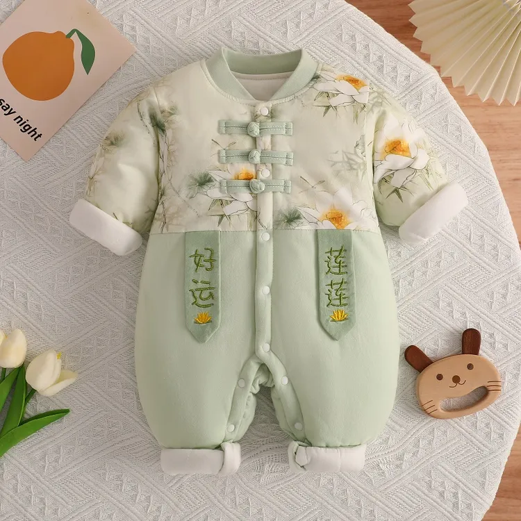 婴儿冬季连体衣加厚国风宝宝衣服冬款新生儿保暖外出服夹棉爬爬服