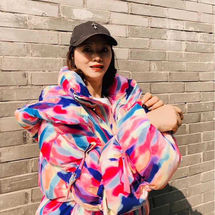 179-529冬季新款时尚百搭外套女装潮