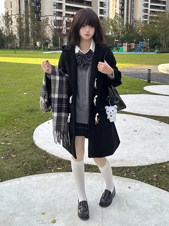 黑色牛角扣呢子大衣外套秋冬毛呢外套学院风冬天中长款气质薄厚款