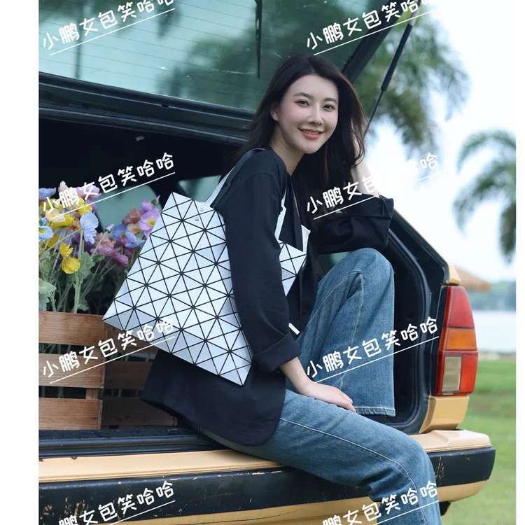 三宅同款6格女包一生聚酯材质腋下手提百搭大容量时尚百搭（626）