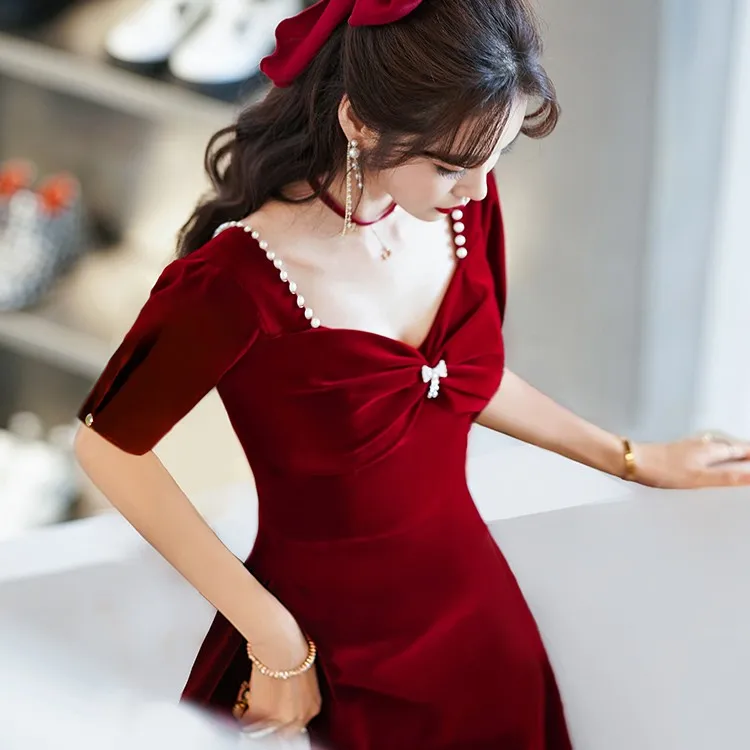 秋冬敬酒服新娘结婚订婚回门酒红色晚礼服女高级感连衣裙