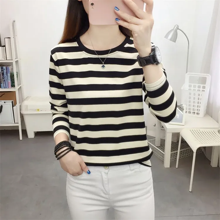 妈妈条纹T恤女长袖2025新款秋装宽松大码上衣中老年棉质打底小衫