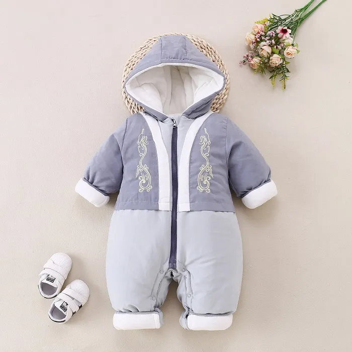 新生儿连帽厚棉衣连体衣国风外出服微瑕清仓冬季幼儿厚棉保暖冬款