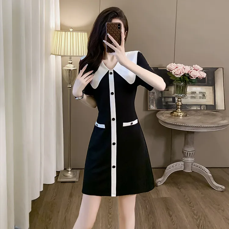 高端精致连衣裙女夏收腰显瘦小香风拼色娃娃领裙子法式气质小黑裙