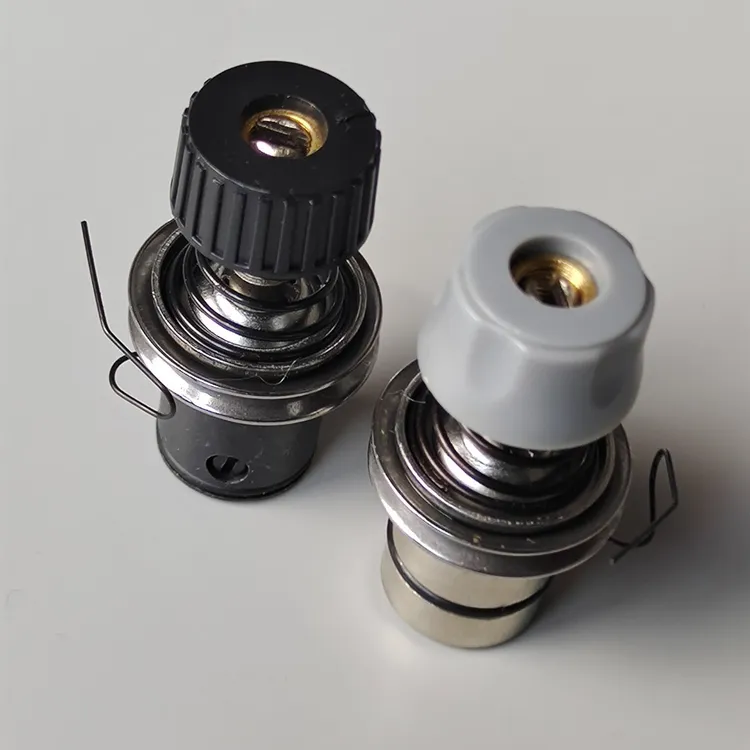 缝纫机原装夹线器   原装挑线簧（通用款）换夹线器 超硬工具  