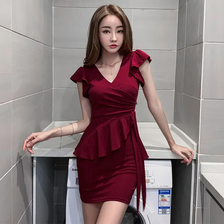 显身材女人味性感包臀裙女荷叶边绑带收腰显瘦修身紧身V领连衣裙