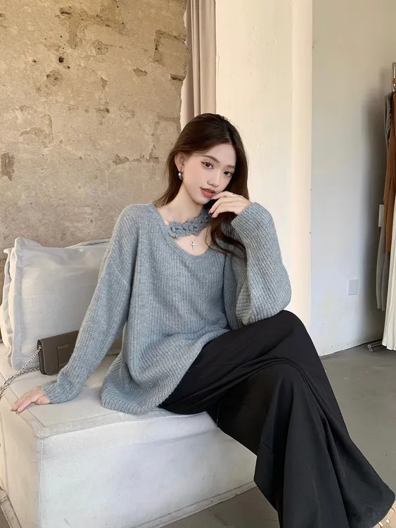 实拍 韩系气质简约慵懒调性花朵斜脖套头毛衣宽松针织衫上衣