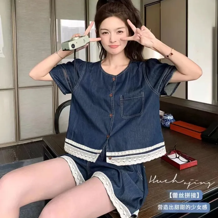 蓝色炸街奶乖牛仔套装女小个子2024夏新款蕾丝拼接上衣短裤两件套