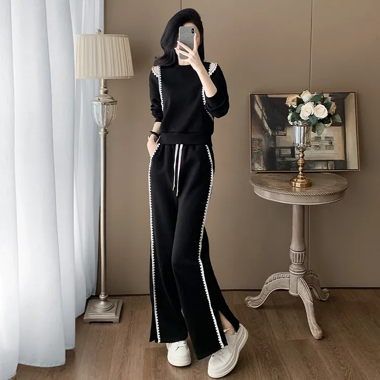 入秋一整套网红炸街休闲套装女显瘦气质减龄洋气卫衣阔腿裤两件套