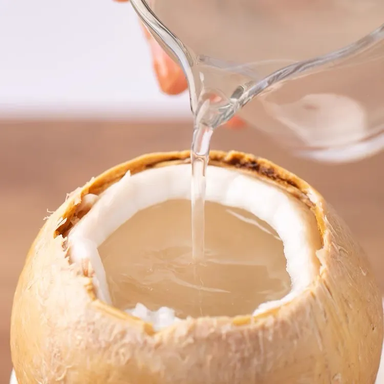 泰国丹嫩沙多椰皇椰青/6/9颗装【单果350-700g/颗 顺丰 京东】