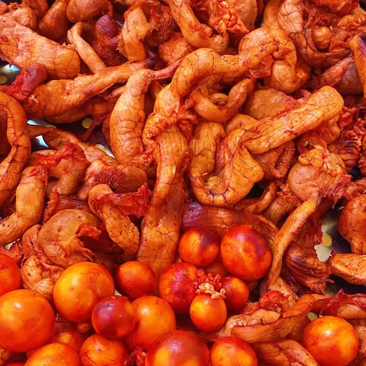 鲜熏鸡蛋包，蛋包和蛋黄，1000克，锁鲜包装，开袋即食，熏香四溢。