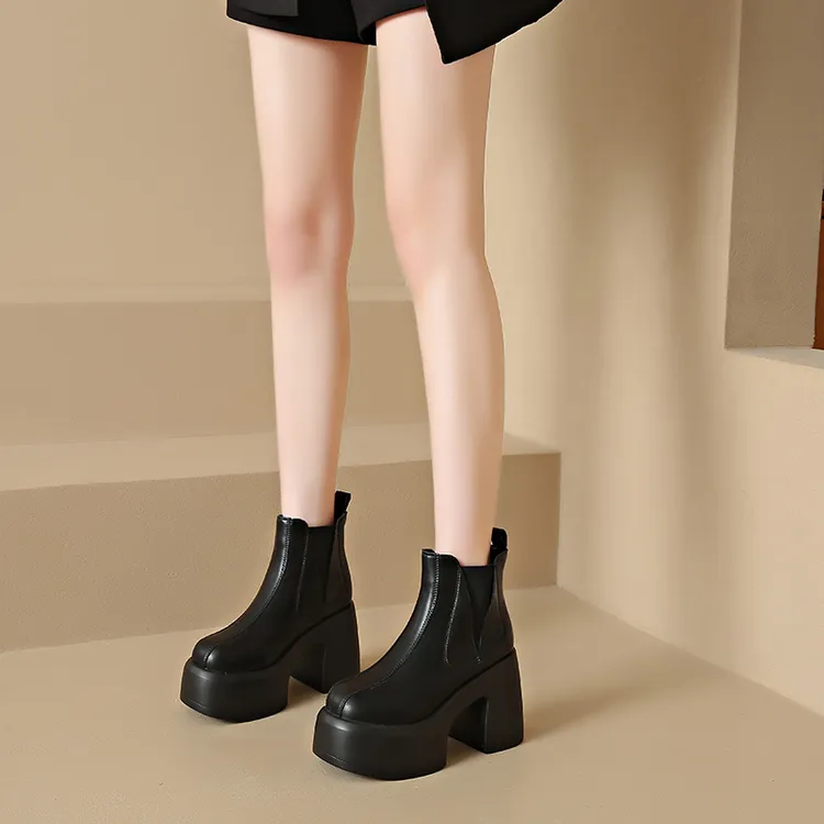 网红切尔西马丁靴女秋冬季新款加绒英伦风瘦瘦烟筒靴女百搭短靴女