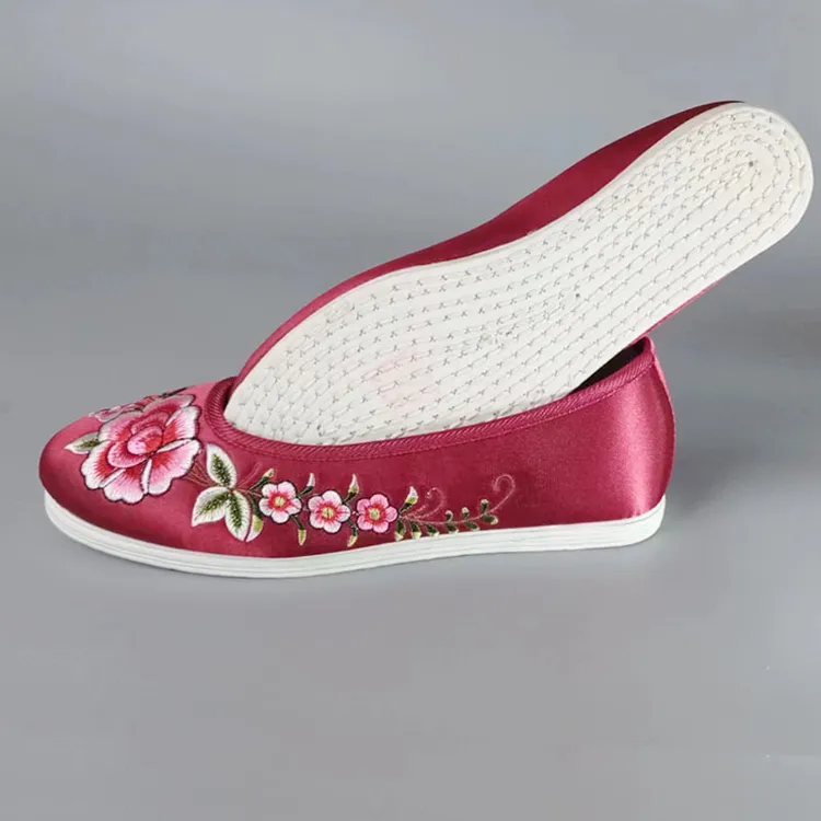 大码女鞋布底绣花鞋