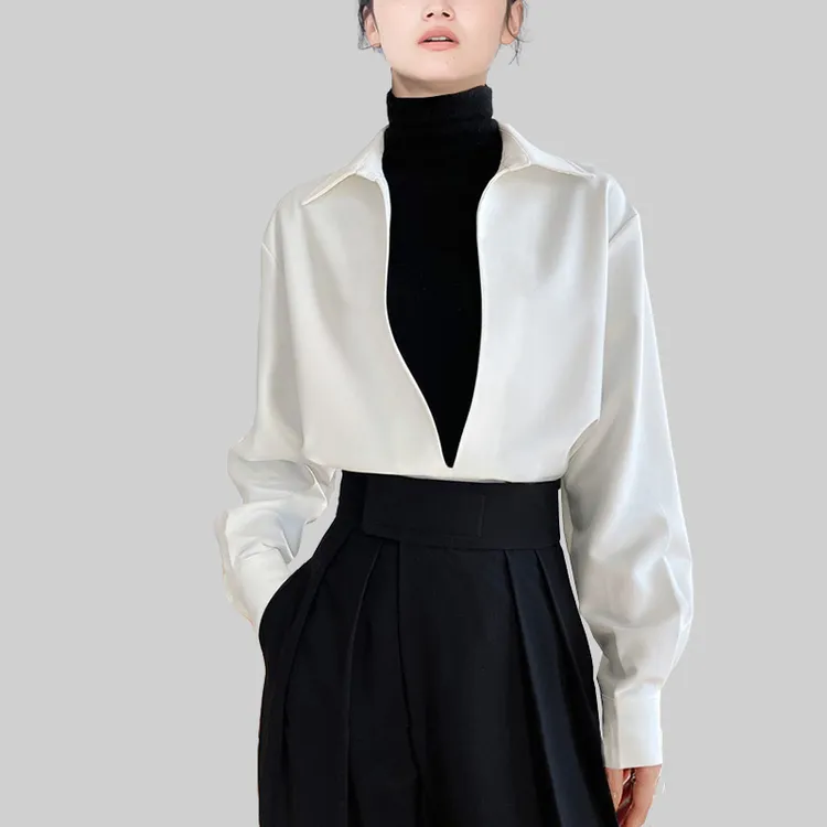 叠穿白色衬衫女设计感小众港风秋装长袖复古港味法式v领别致上衣