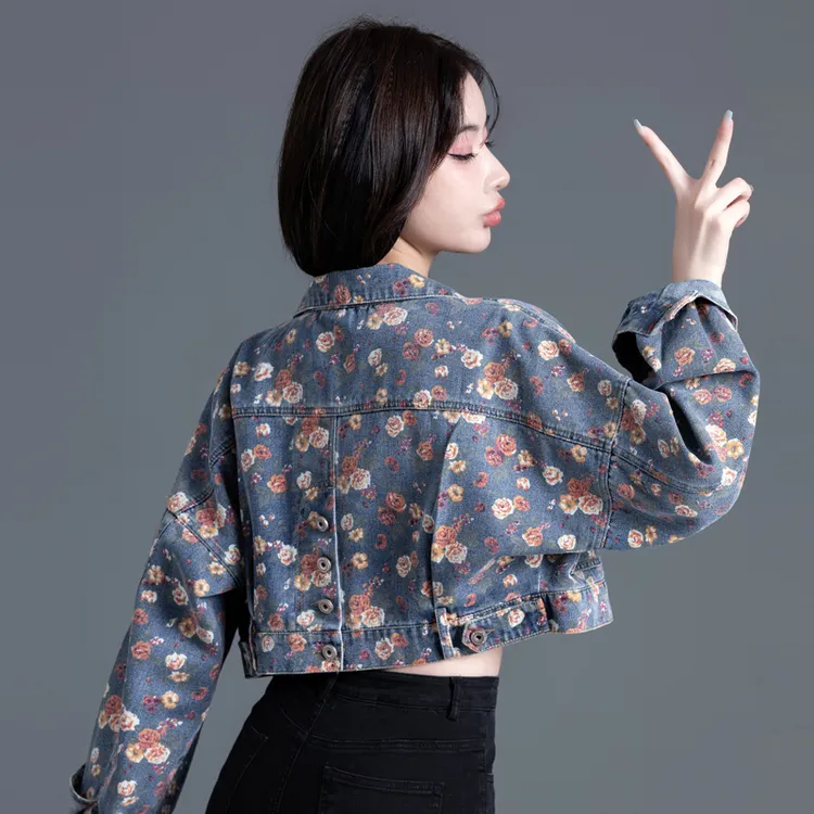 小碎花牛仔外套女百搭宽松秋冬2025新款设计感口袋气质开衫短外套