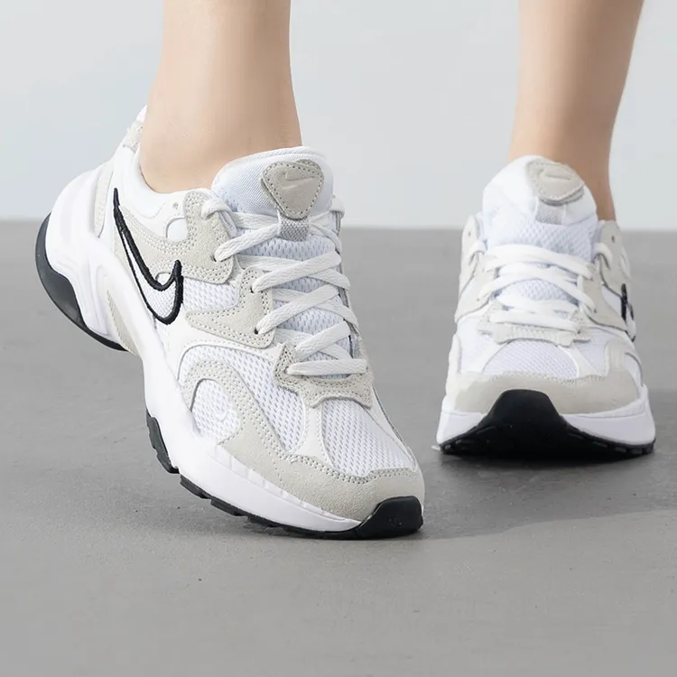 NIKE耐克女鞋2024新款网面透气高能感运动休闲鞋缓震老爹鞋FJ3794