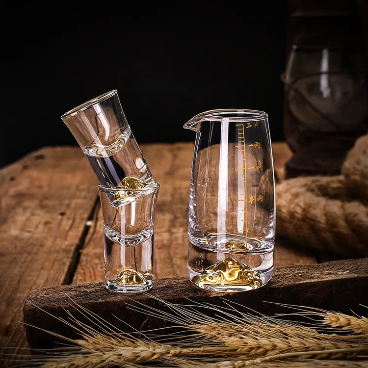 蓝山金山分酒器白酒杯家用小酒杯子弹杯个性白酒酒具套装创意2025