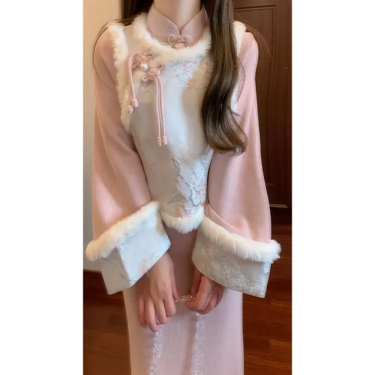 秋冬季新中式国风毛绒梅花短款马甲&加绒粉色改良旗袍连衣裙