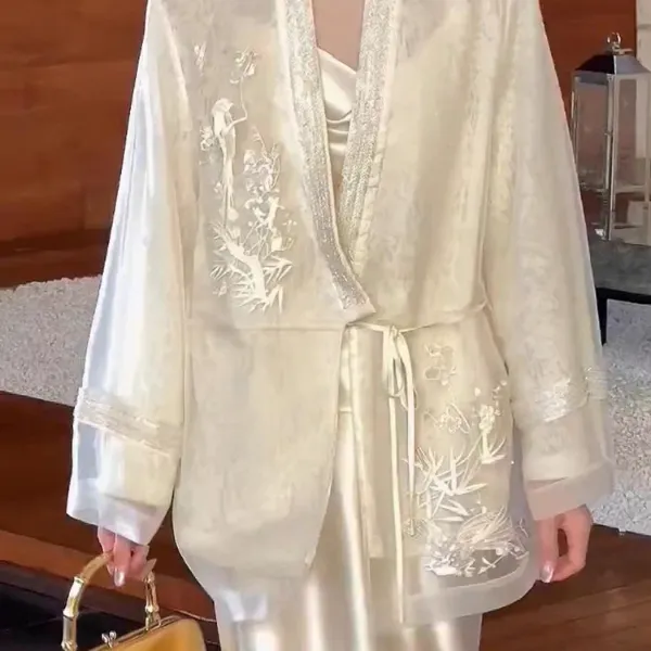 新中式白色v领宽松衬衫女2024新款早秋国风重工提花刺绣绑带上衣