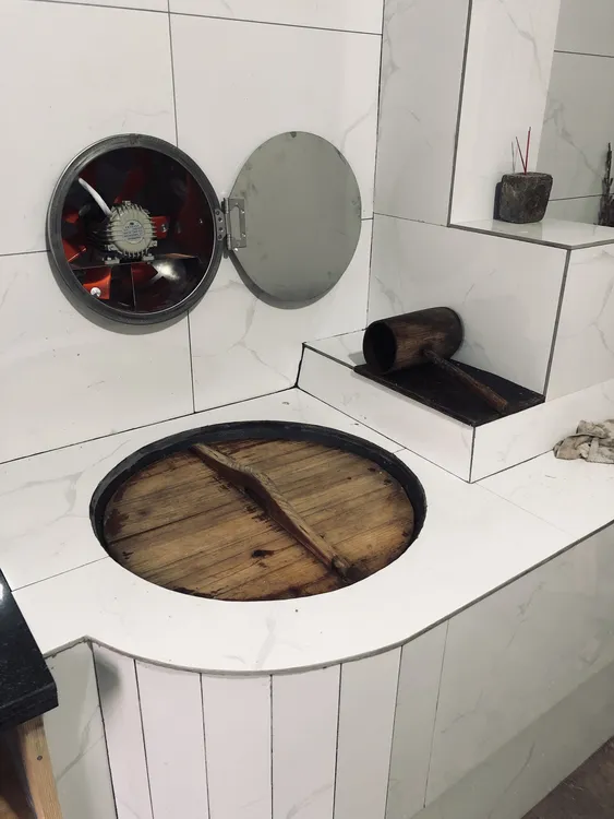 静音管道式农村厨房专用强力防油防水排烟机