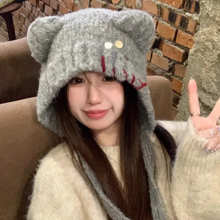 韩版甜美可爱小熊帽子女秋冬保暖显脸小护耳帽纽扣系带毛线帽百搭