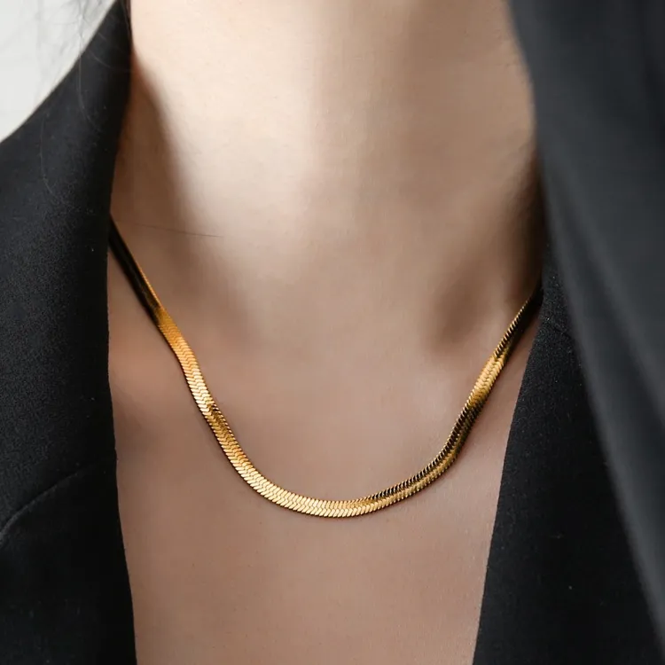 钛钢项链 不掉色轻奢小众钛钢项链颈链设计感高级蛇骨链锁骨链潮