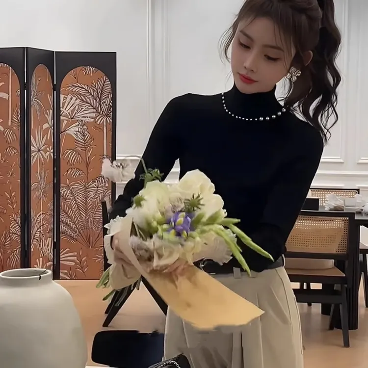 Not defined法式钉珠半高领黑色T恤女春季气质修身内搭打底衫上衣